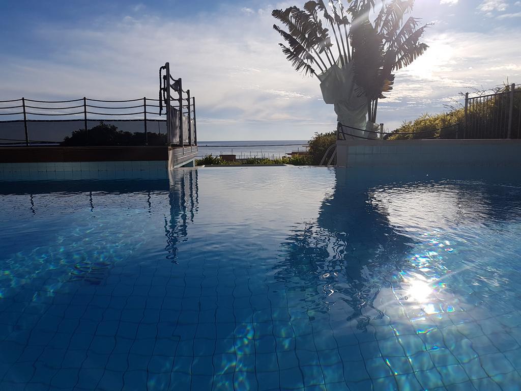 Appartement Au Chateau Vallaya Menton Exteriér fotografie