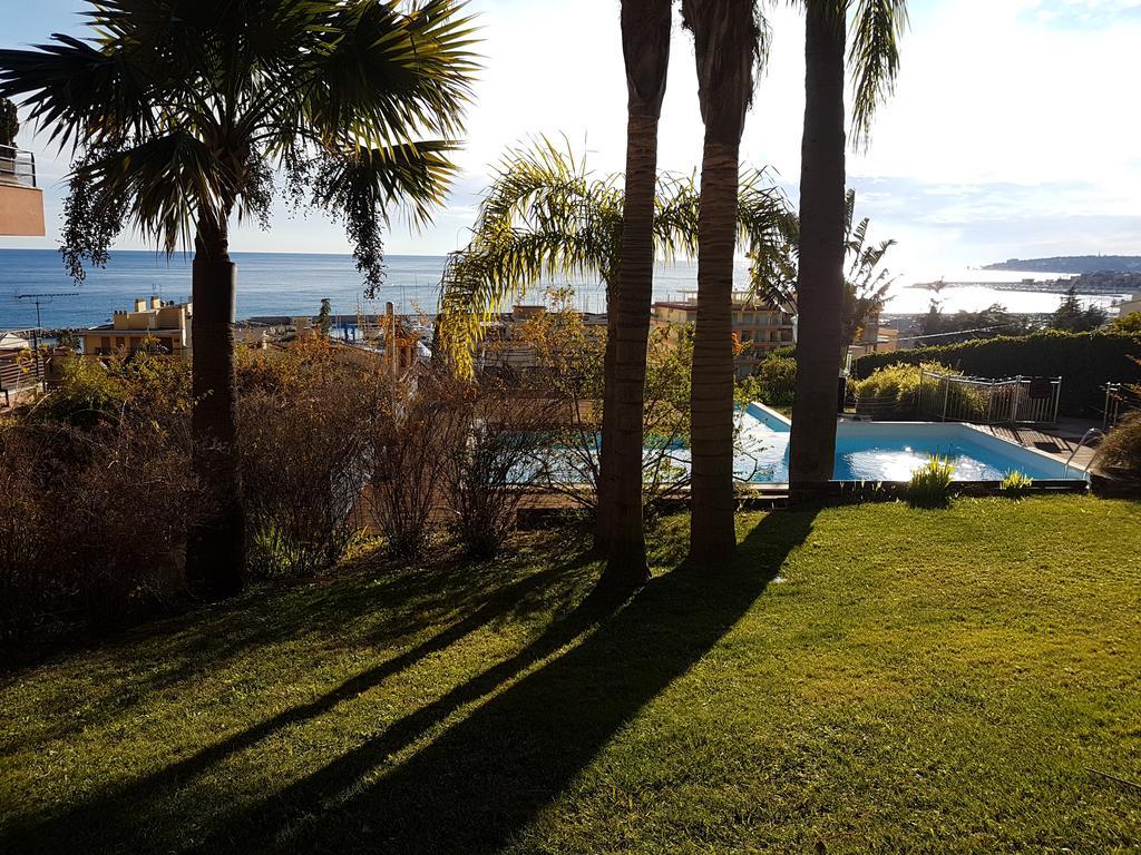 Appartement Au Chateau Vallaya Menton Exteriér fotografie